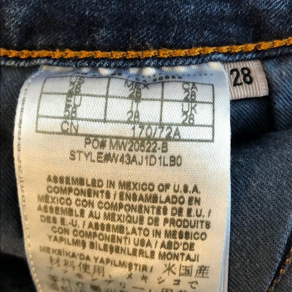 Guess Jeans - Picture 8 of 10